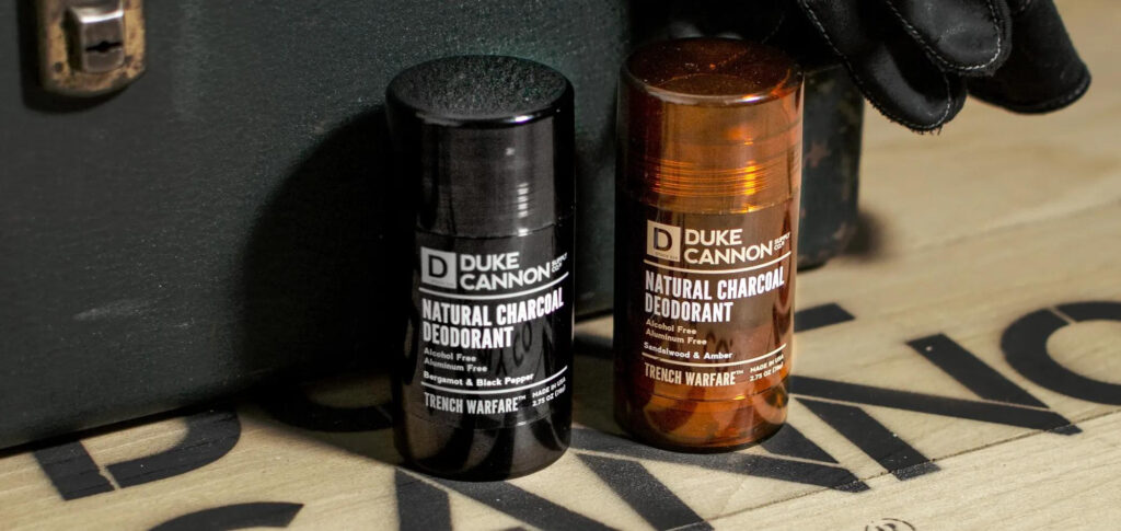 Lăn khử mùi Duke Cannon Sandalwood & Amber Natural Charcoal Trench Warfare