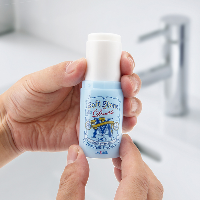 Lăn khử mùi đá khoáng bạc hà Deonatulle Soft Stone Double Deodorant - 20g